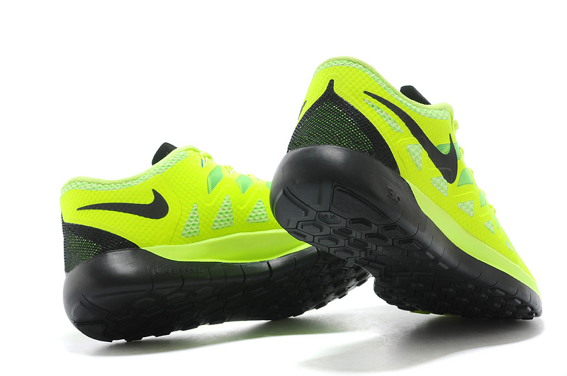 Nouveau Nike Free 5.0 plus les hommes verts de chaussures de course noir (3)